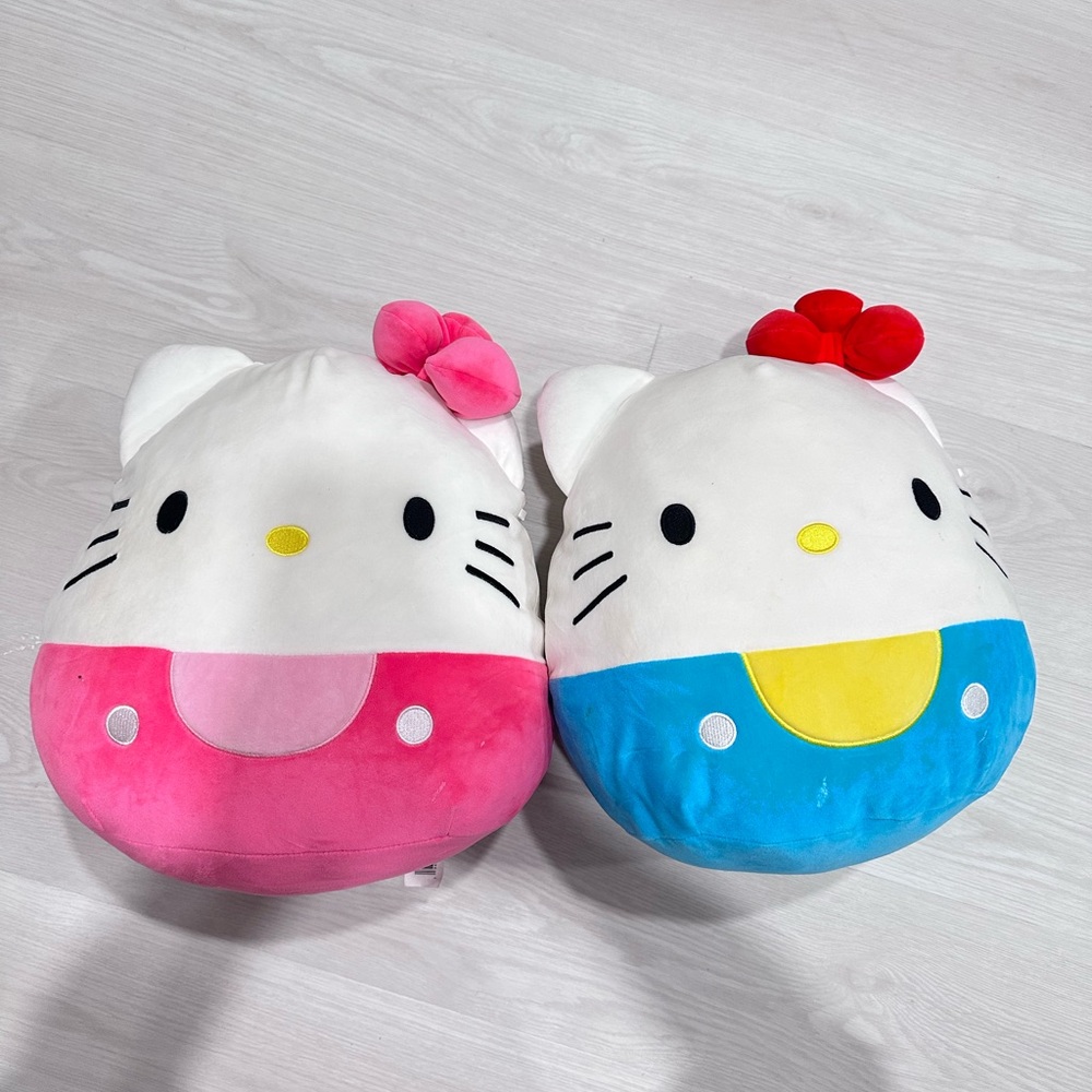 Hello Kitty SQUISHMELLOWS